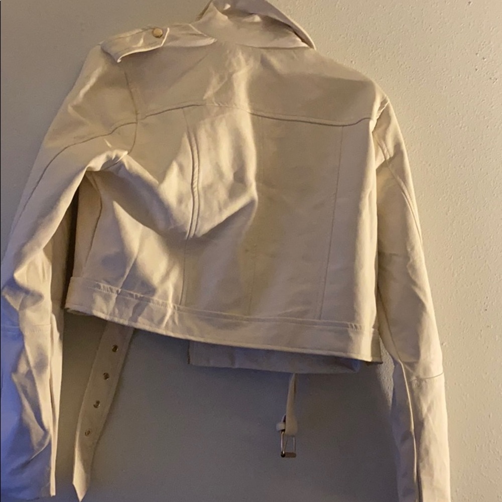 Leather jacket - Picture 3 of 3